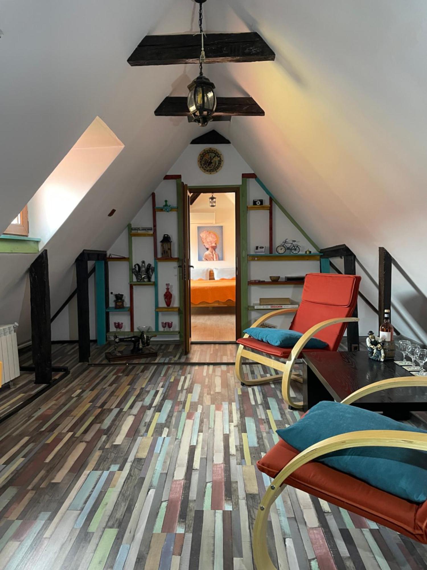 House Of Colors Apartment Brasov Bagian luar foto